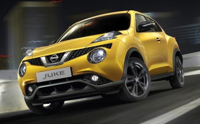 Jaune Nissan Juke 2014. | Photo: cheatsheet.com.