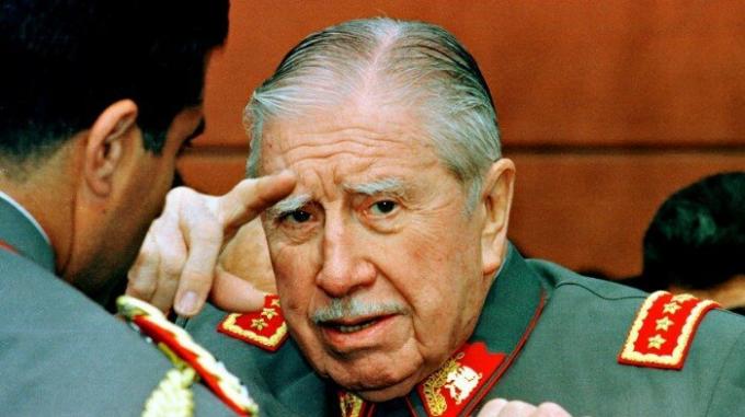 Pinochet a été compromise par le KGB.