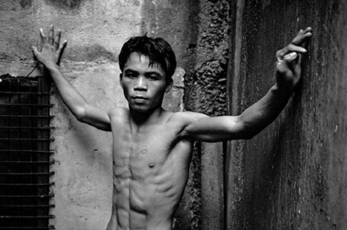 Même l'enfance faim n'a pas découragé son désir de est devenu le meilleur boxeur du monde.