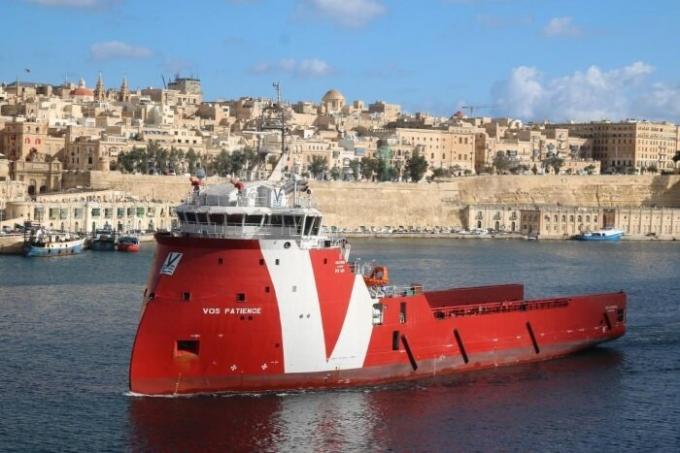 entretien des navires de patience VOS. | Photo: hellenicshippingnews.com.