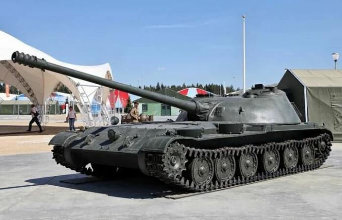 L'expérience de l'Union soviétique dans les chars et canons automoteurs n'étaient pas. | Photo: yandex.ru. 