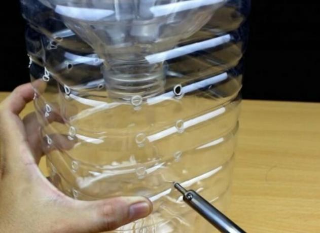 Une façon simple à attraper des poissons avec une bouteille en plastique