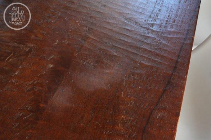 Comment enlever les rayures sur les meubles en bois et cuir