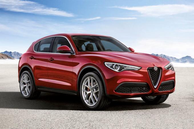 croisement italien Alfa Romeo Stelvio 2017-2018 année. | Photo: allcarz.ru.