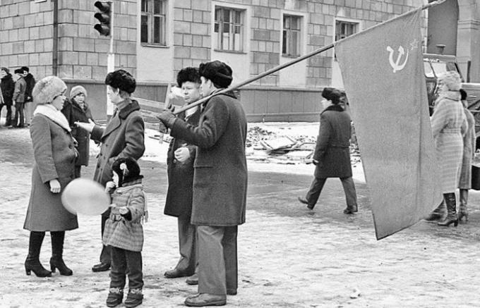  Les habitudes des citoyens soviétiques, qui sont partis.