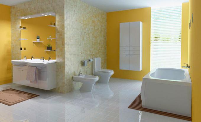Pour étages dans la salle de bain étincelait propreté des chambres, un balai et assez de vadrouille.