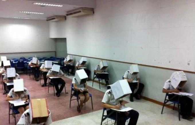 Harsh examens chinois.