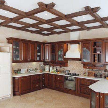 Décoration de plafond dans la cuisine (42 photos) - que choisir?