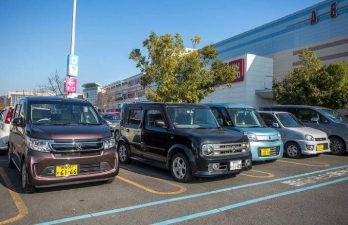 7 faits sur les étranges voitures japonaises, ou sur la route que les Japonais eux-mêmes