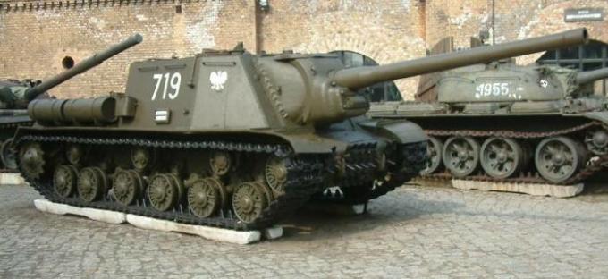 Cauchemar Wehrmacht: ISU-122 armes à feu, qui a travaillé sur le principe de « un coup - un but »