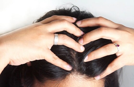 Auto-massage peut être des maux de tête 