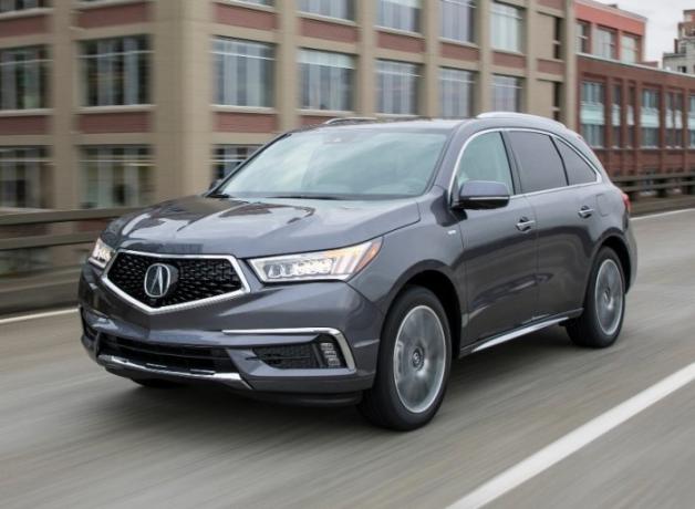 multisegment de taille moyenne Acura MDX 2017 année modèle. | Photo: mosautoshina.ru.