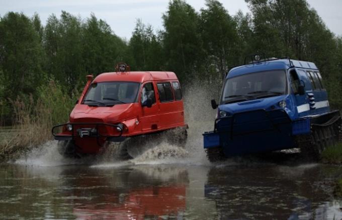 « Beaver » et « léopard des neiges » - VTT russes pour les chasseurs et les pêcheurs.