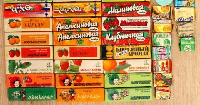 chewing-gums soviétiques avec des saveurs différentes.