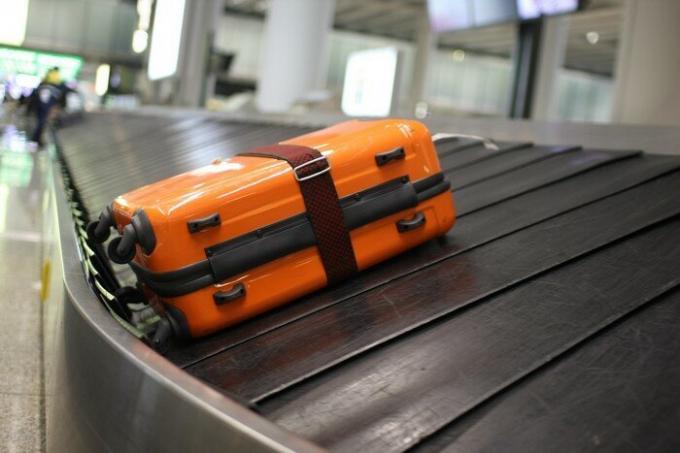 Comment ne pas être ralenti en attendant leurs bagages à l'aéroport et avant tout le monde