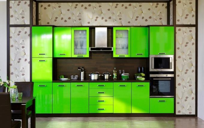 Set de cuisine aux couleurs originales - citron vert