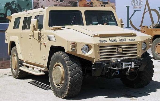 Arabe SUV Nimr - une copie du « Tigre » russe. | Photo: militarycat1.blogspot.com.
