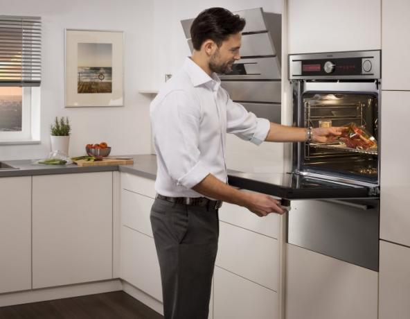 Même les gens loin de cuisiner apprécieront le four après l'avoir essayé une fois.