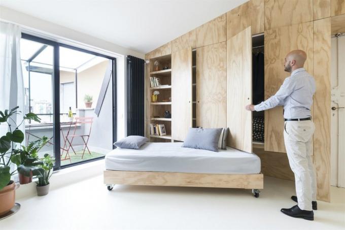 Odnushka 28 m² avec des meubles faits sur mesure « magique »